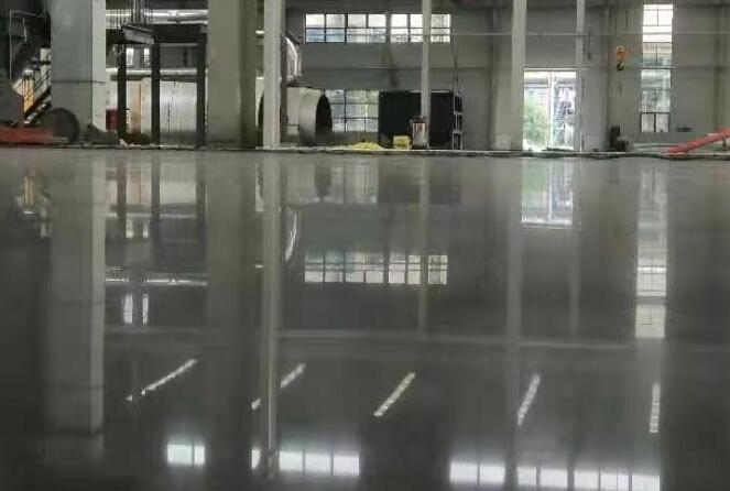 海东做好的固化地坪被水泡了怎么解决？